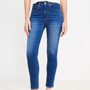 LOFT Curvy High Rise Skinny Jeans | Mid Indigo Wash | Size 30/10